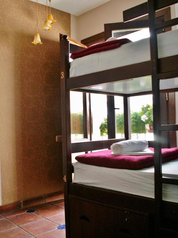 Bed op een Vrouwenslaapzaal met 6 Bedden